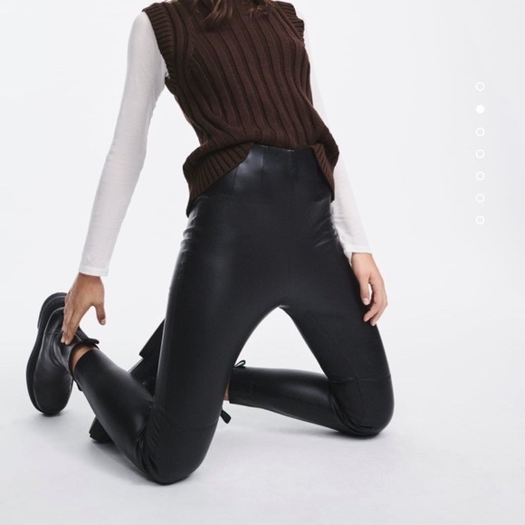 ZARA HIGH-WAISTED FAUX LEATHER LEGGINGS - Picture 4 of 6